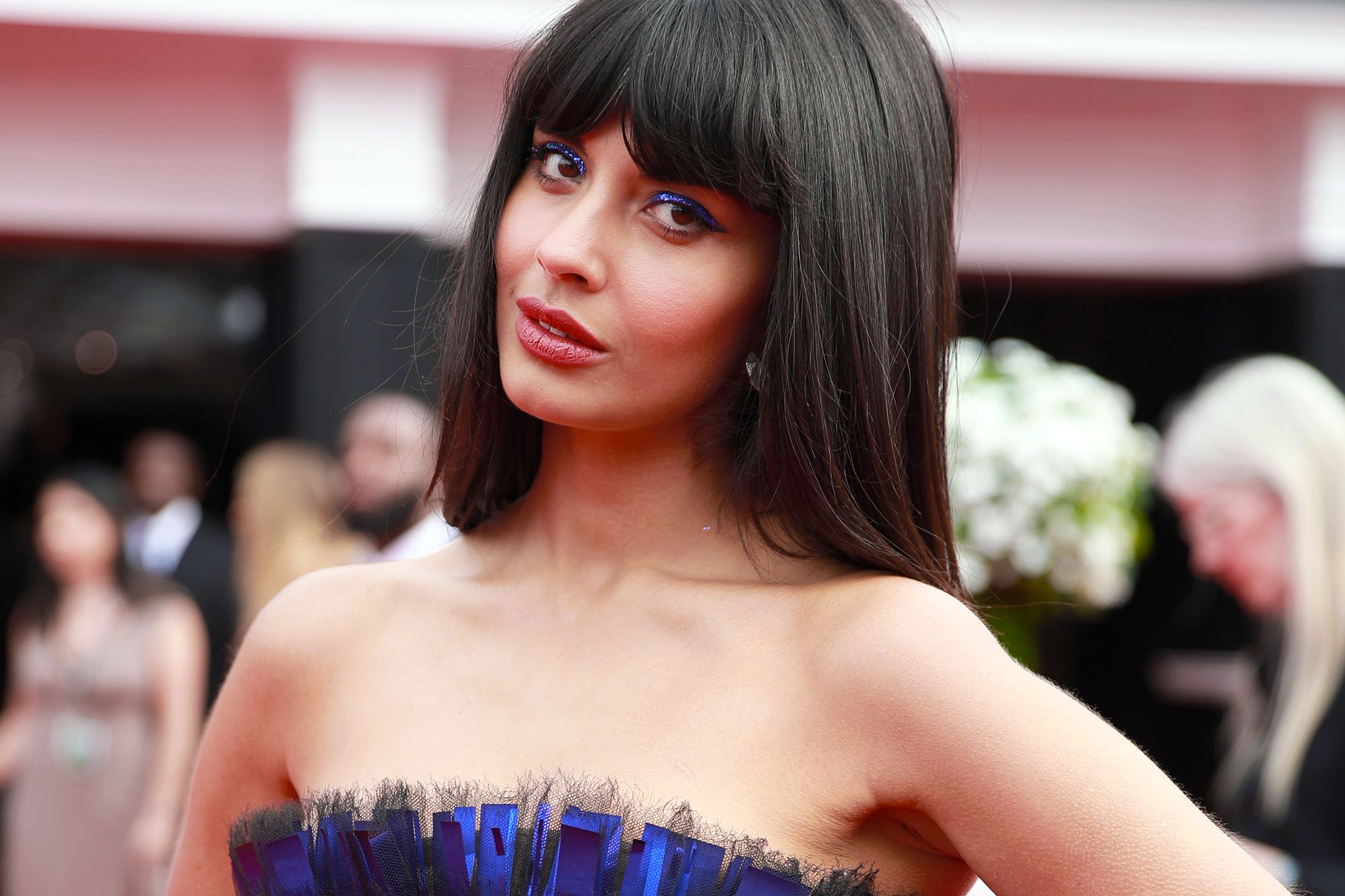 Das Ganzkörpertraining, mit dem Jameela Jamil sich auf ihre Rolle in „She-Hulk“ vorbereitete