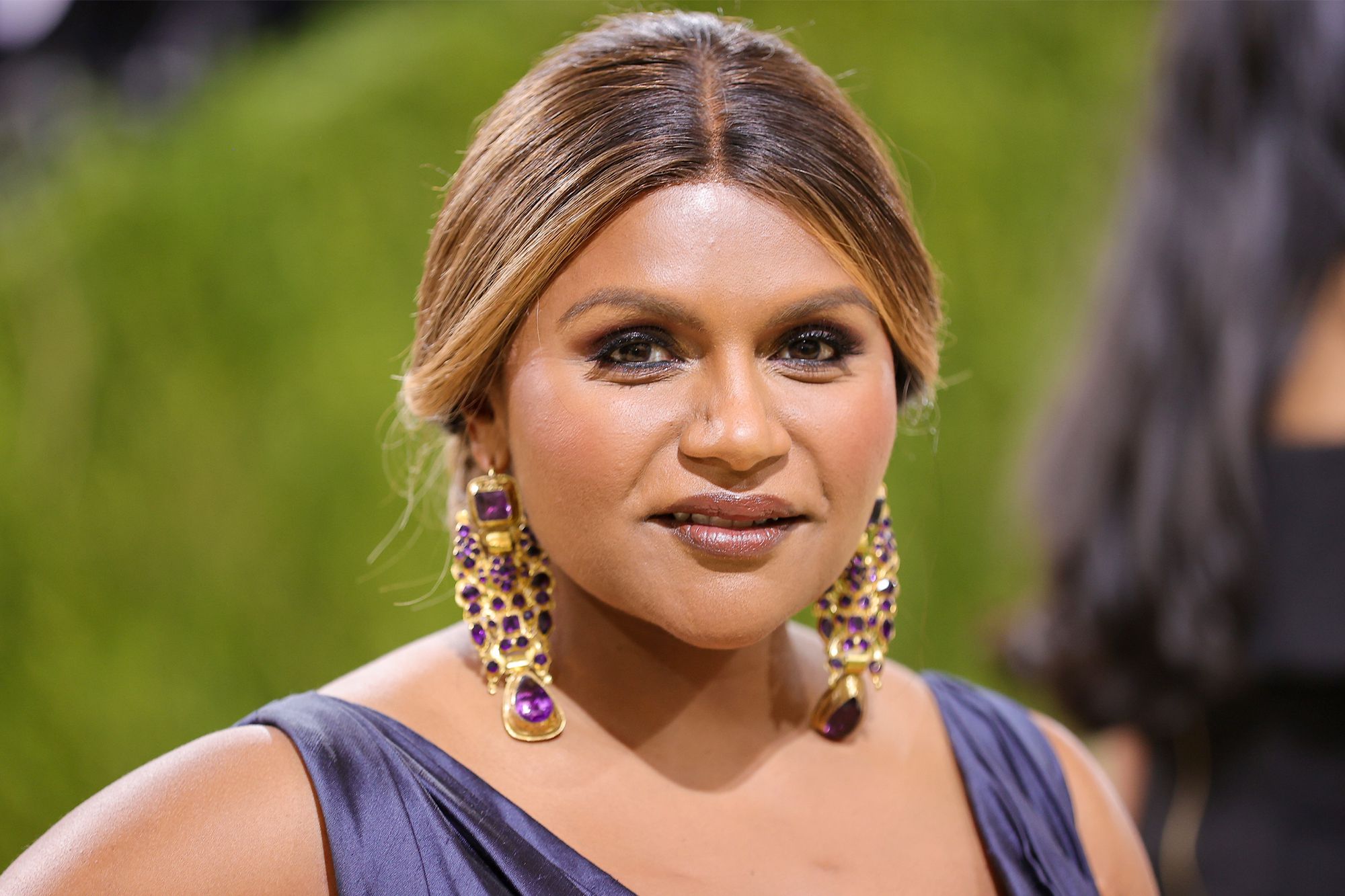 Mindy Kaling über das Einfrieren von Eiern, den Gang zur Therapie und die „regenerierende Kraft eines Laufs“