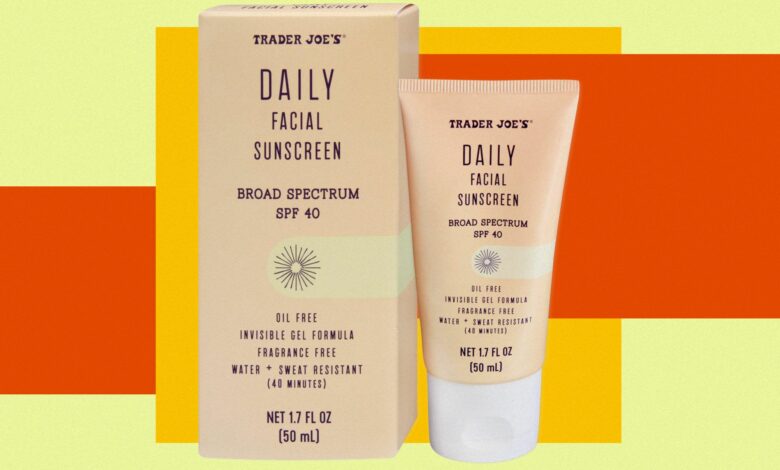 TikTok hat bei Trader Joe’s einen Supergoop Face Sunscreen Dupe gefunden – hier ist die Meinung eines Dermatologen