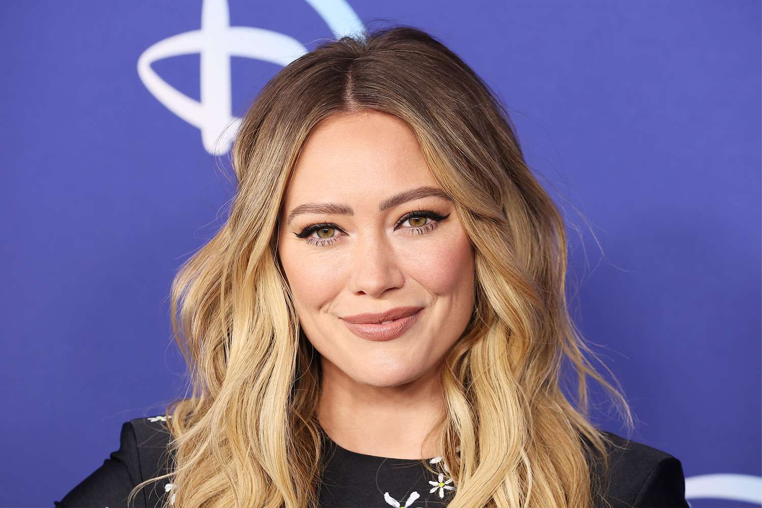 Wie Hilary Duff laut ihrem Trainer auf ihr Ziel hinarbeitet, sich „stark“ zu fühlen