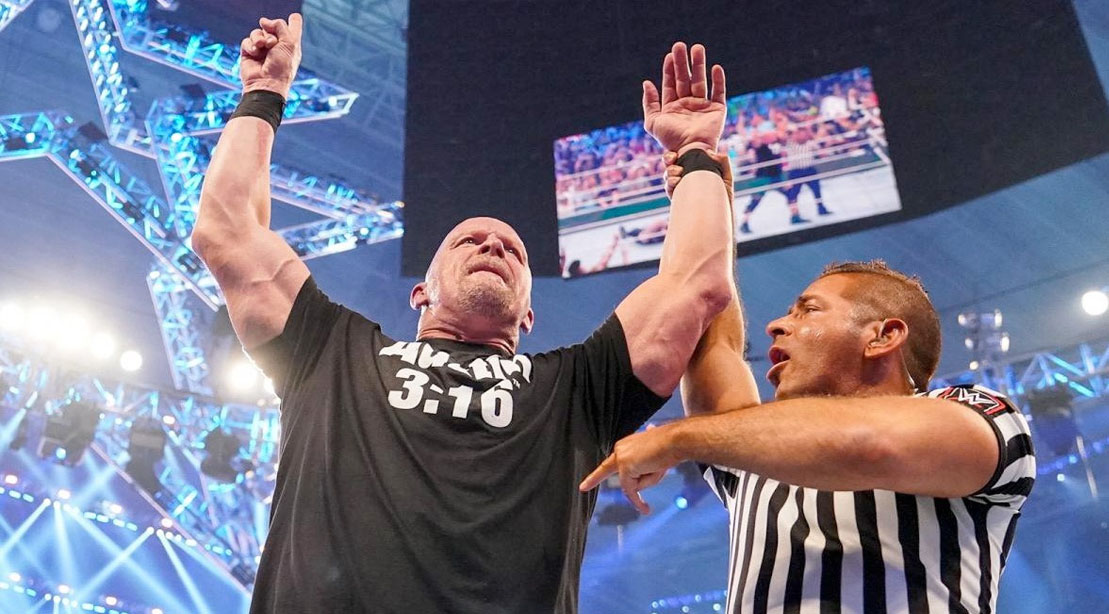 Warum der SkiErg der Schlüssel zu einem ’steinkalten‘ Comeback von Steve Austin sein könnte