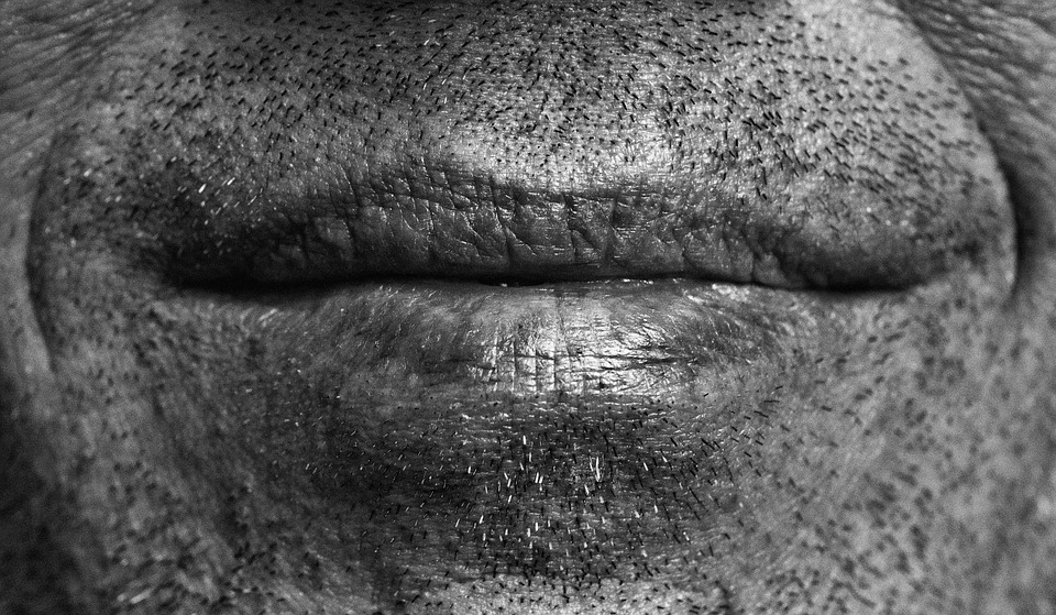 Barfußlaufen: Vorteile und Risiken